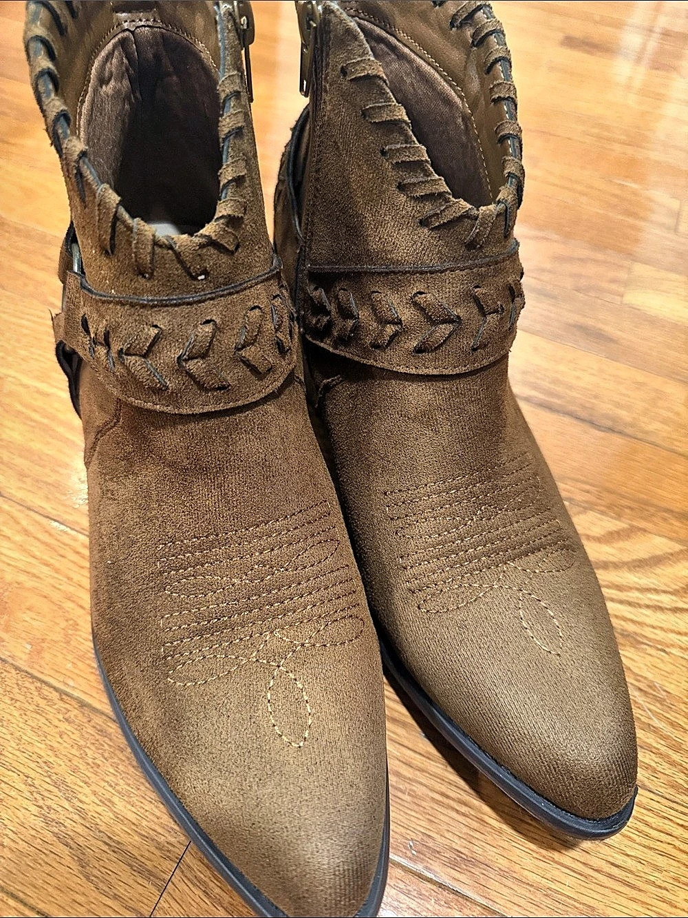 Pierre Dumas Western-Style Ankle Boots in Brown Like New